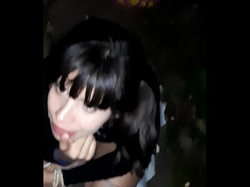 ❤️ Kadulla turvonneen peniksen vastineeksi karkkia ️ Seksivideo at fi.mrvideospornogratis.ru